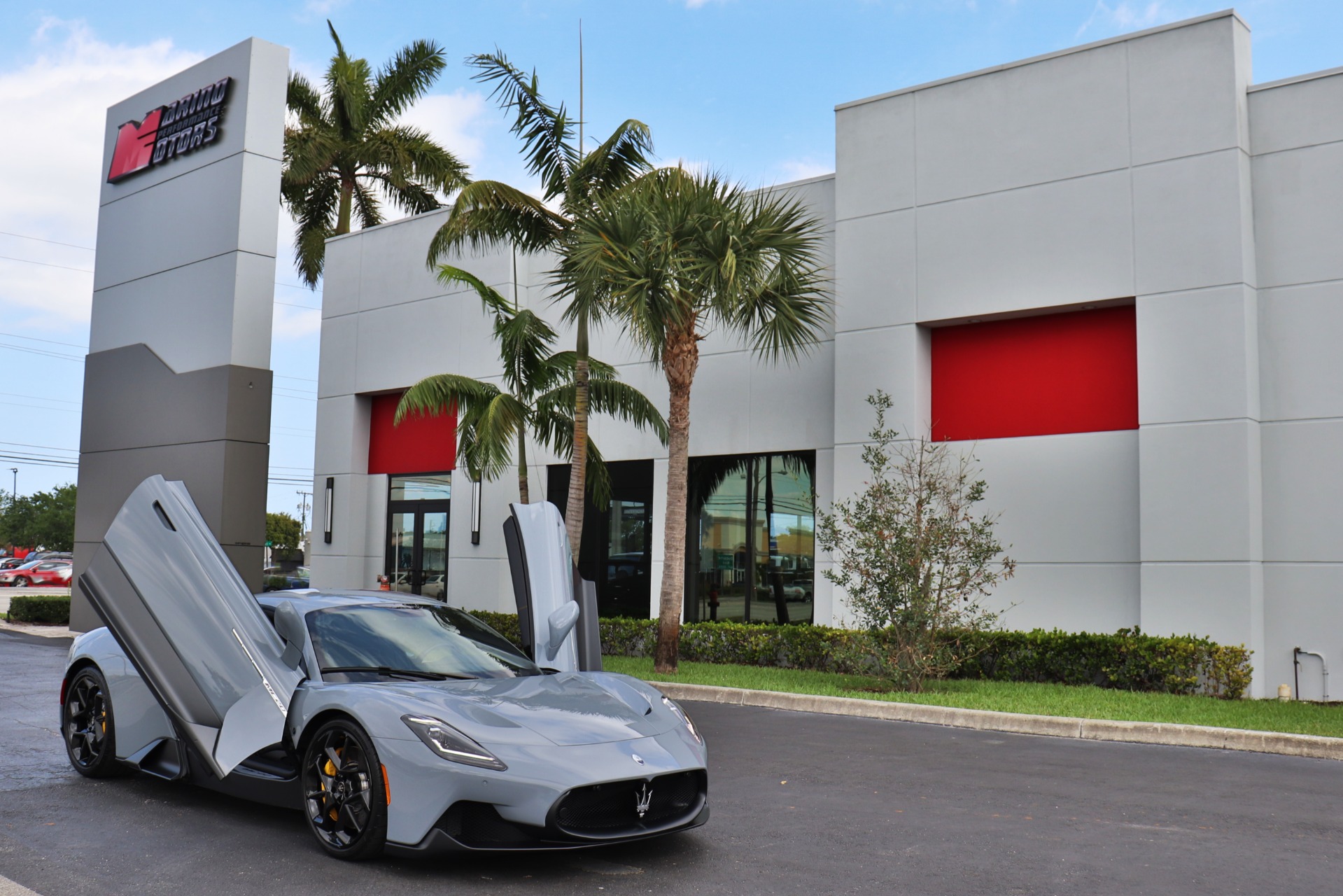 Used-2023-Maserati-MC20