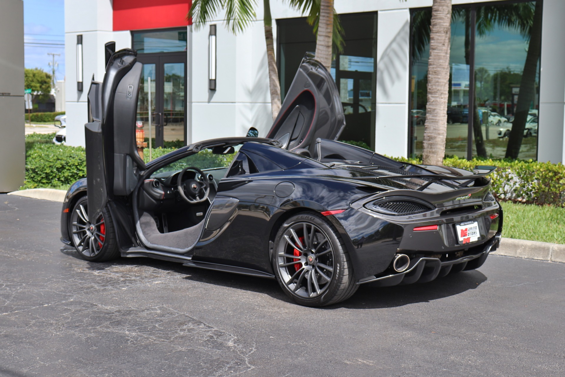 Used-2018-McLaren-570S-Spider