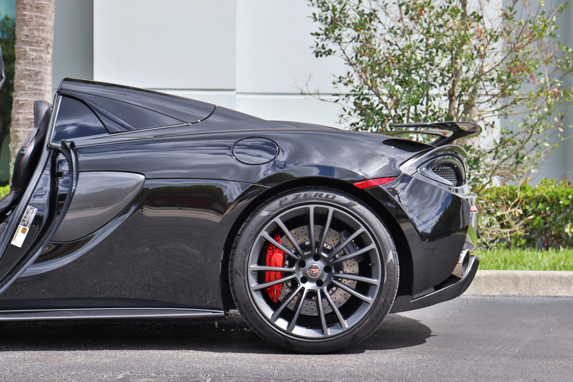Used-2018-McLaren-570S-Spider