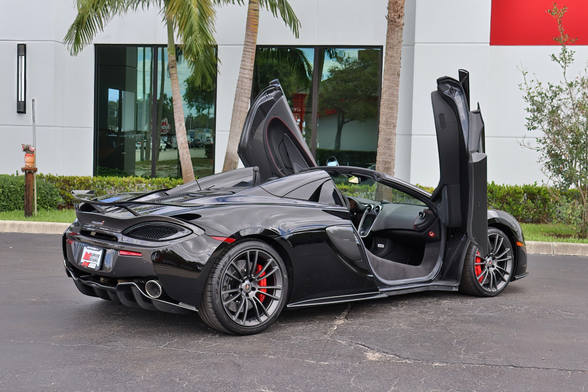 Used-2018-McLaren-570S-Spider