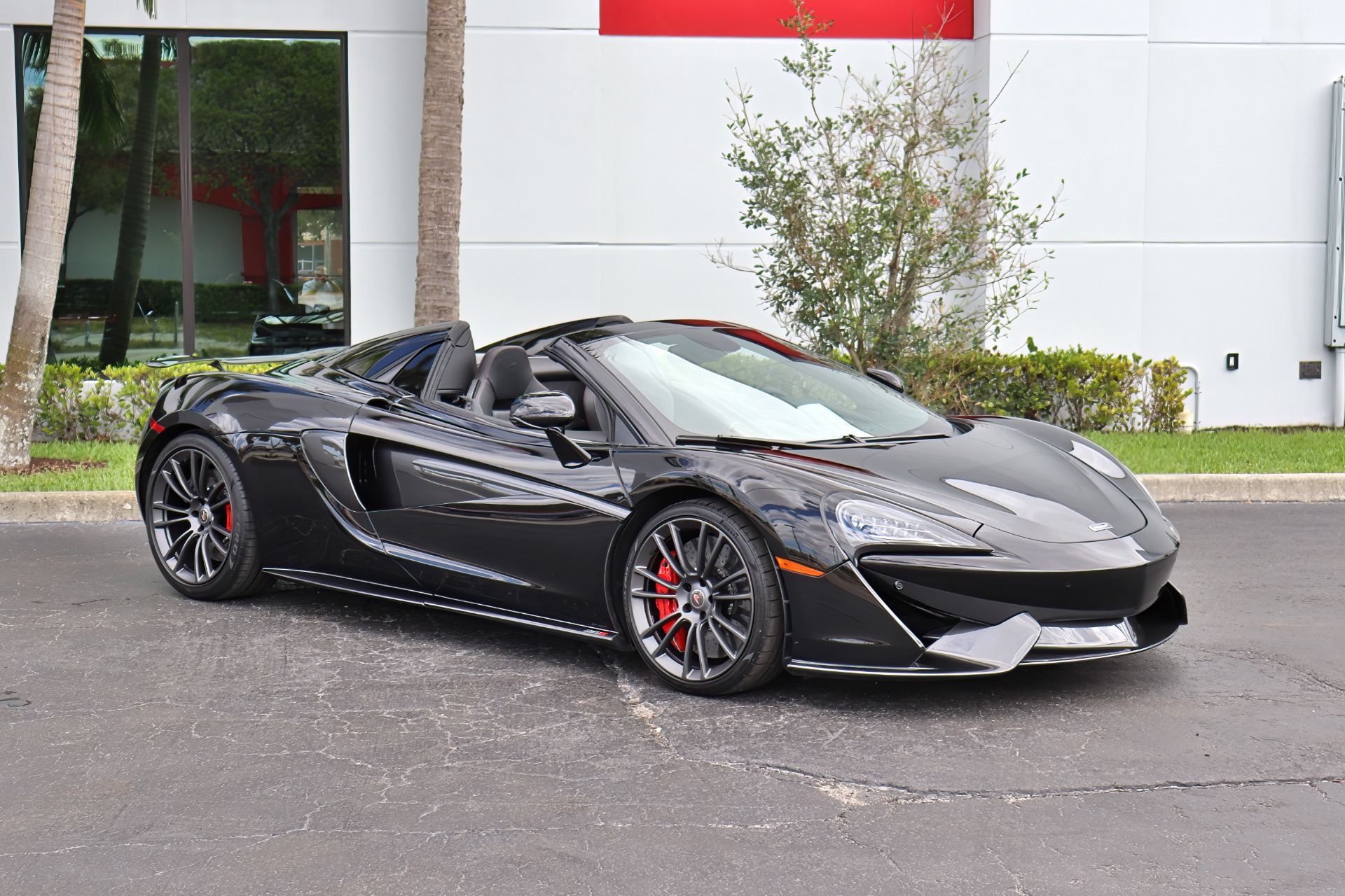 Used-2018-McLaren-570S-Spider