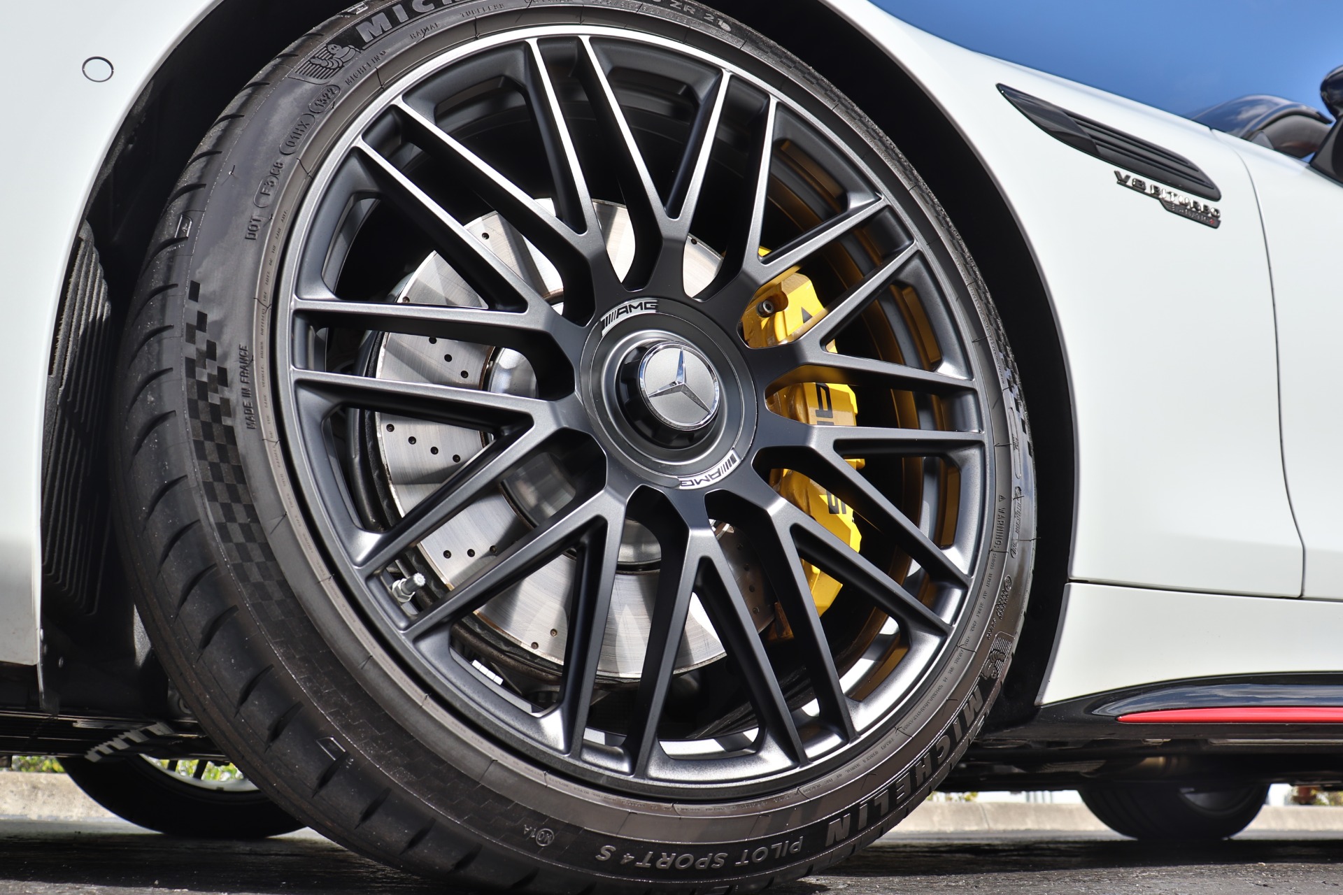 Used-2022-Mercedes-Benz-SL-Class-AMG-SL-63