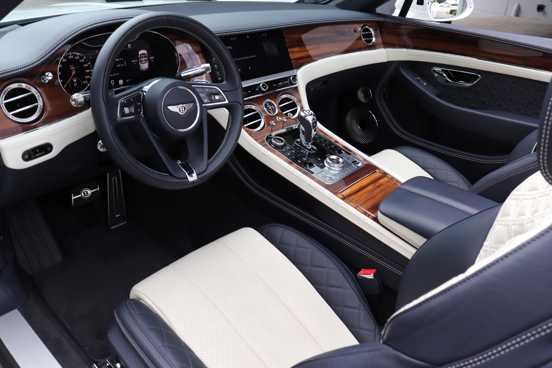 Used-2020-Bentley-Continental-GTC-V8-Convertible