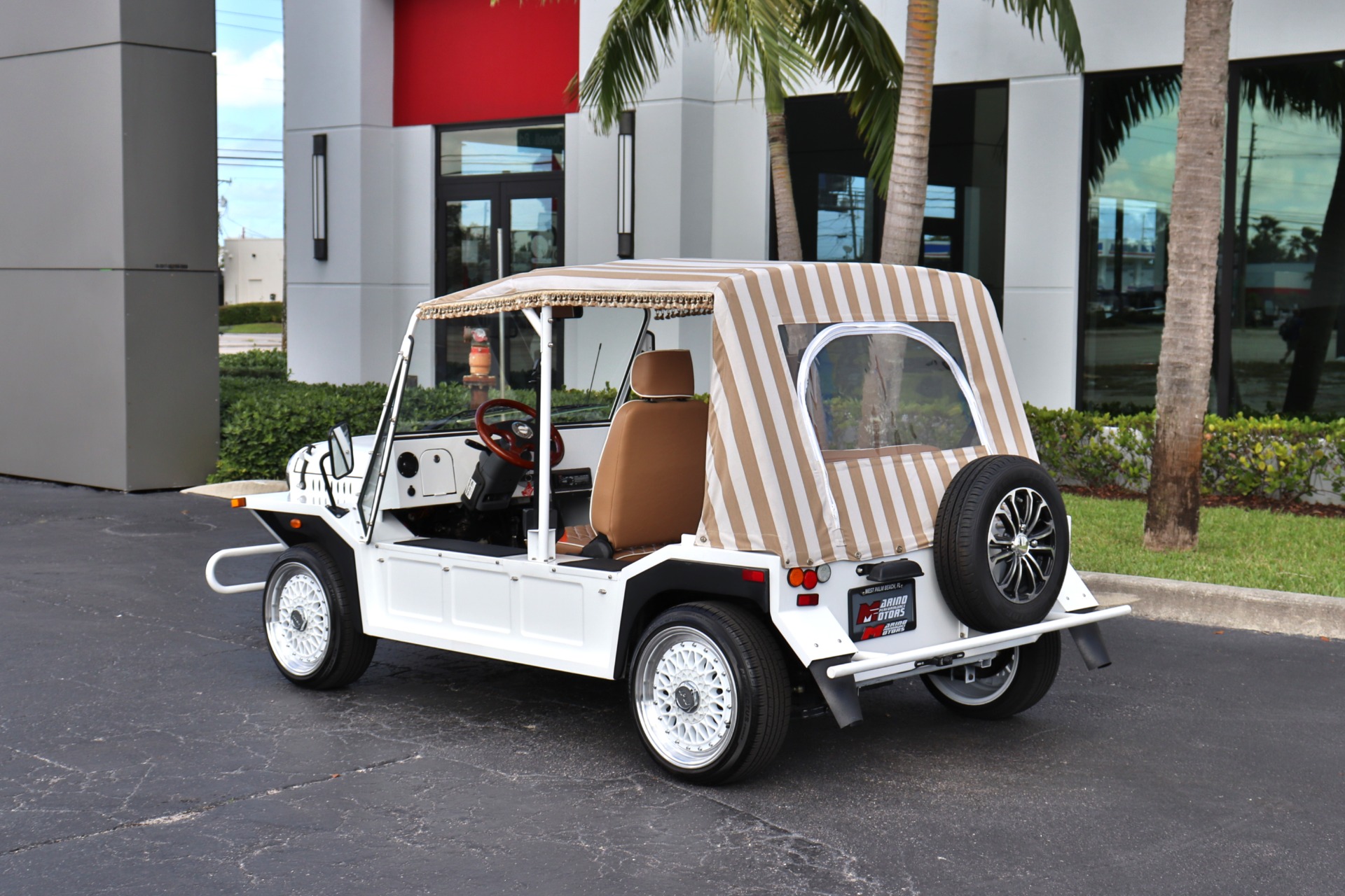 Used-2022-America-EV-Mokee
