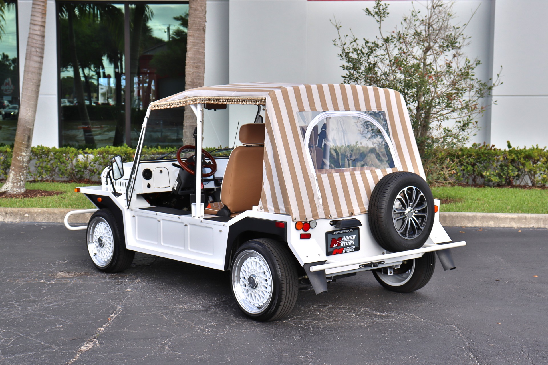Used-2022-America-EV-Mokee