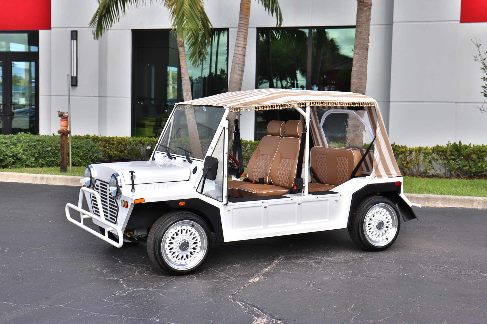 Used-2022-America-EV-Mokee