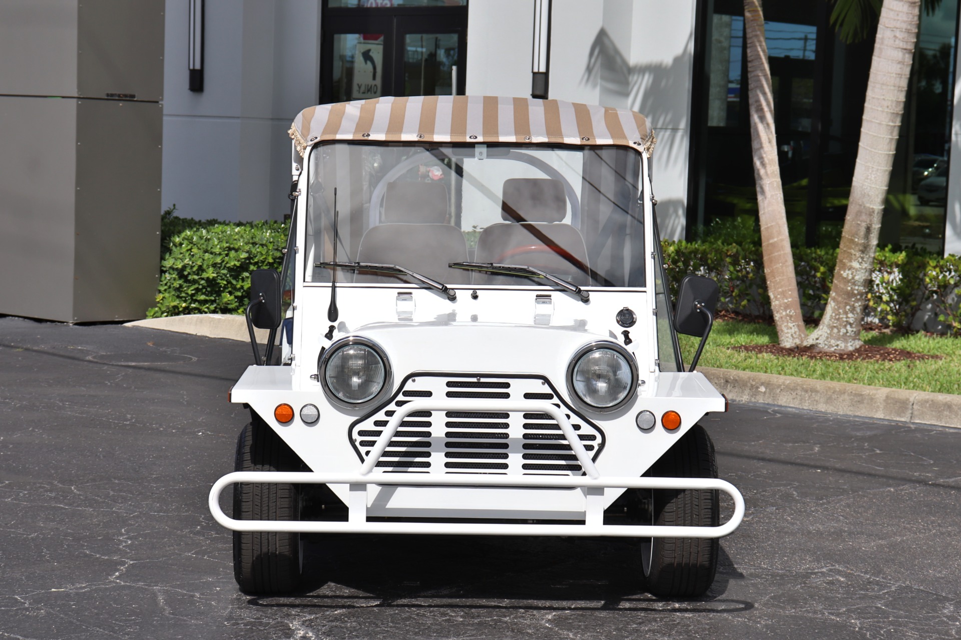 Used-2022-America-EV-Mokee