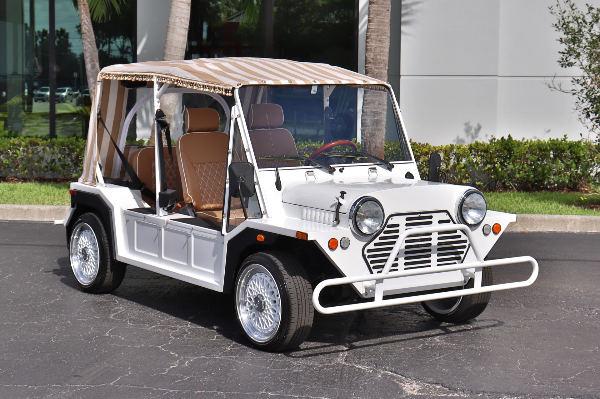 Used-2022-America-EV-Mokee