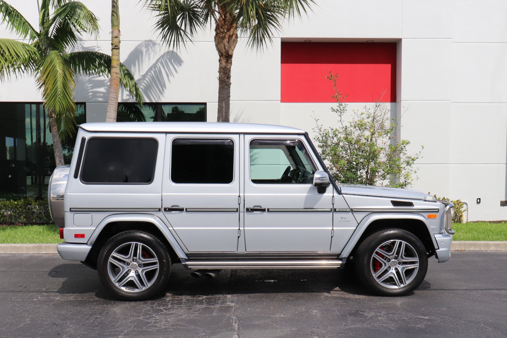 Used-2017-Mercedes-Benz-G-Class-AMG-G-63