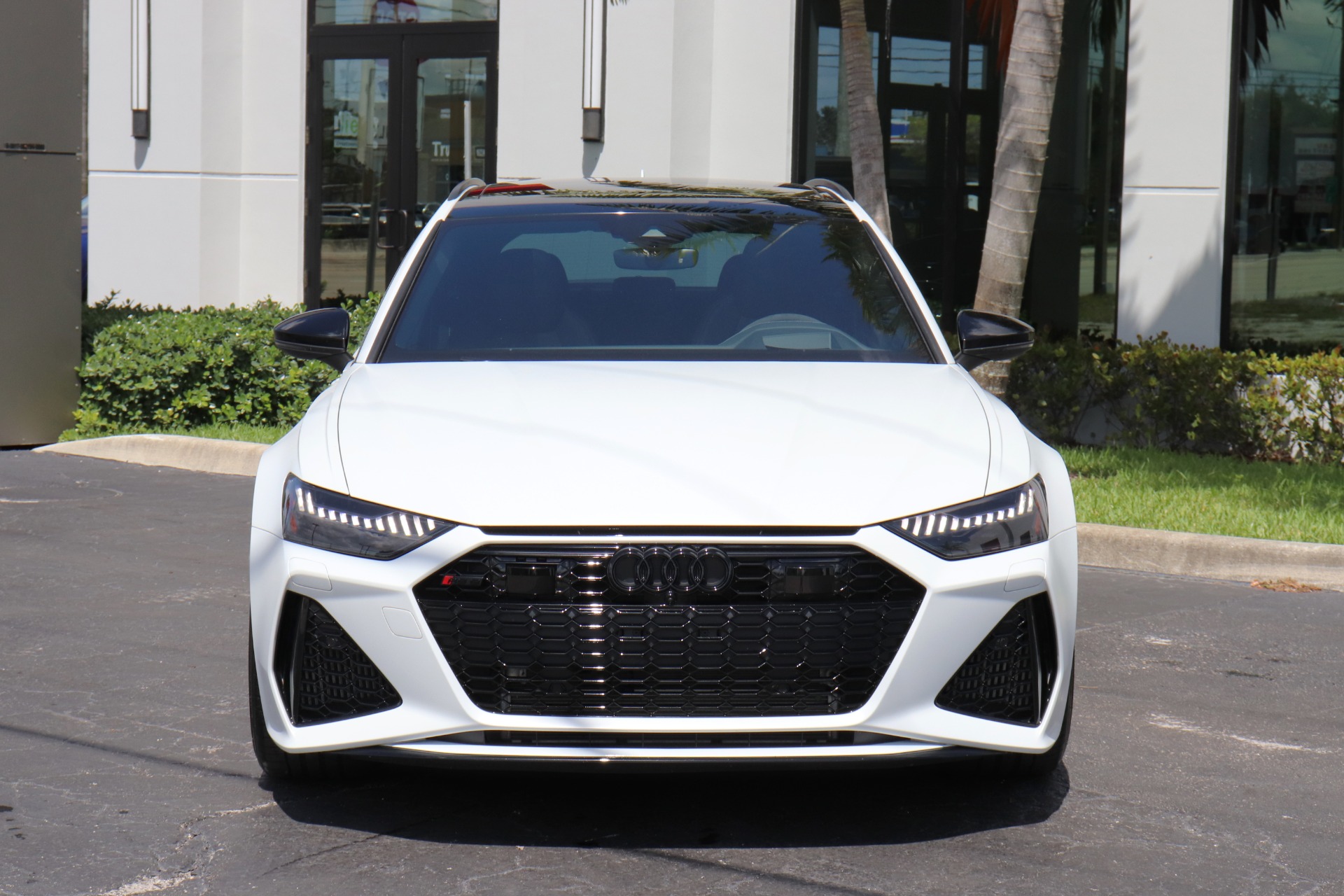 Used-2022-Audi-RS-6-Avant-40T-quattro-Avant