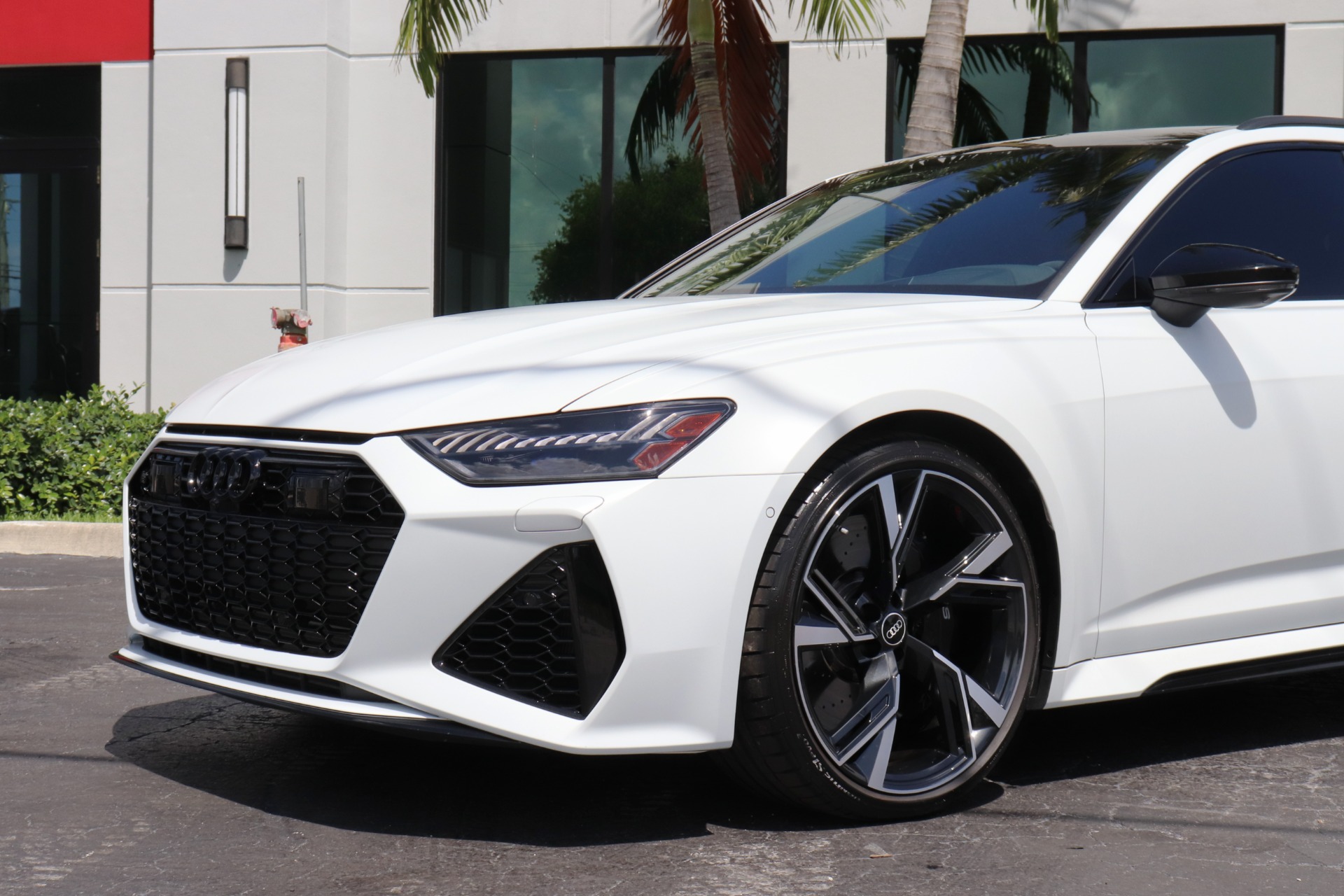 Used-2022-Audi-RS-6-Avant-40T-quattro-Avant