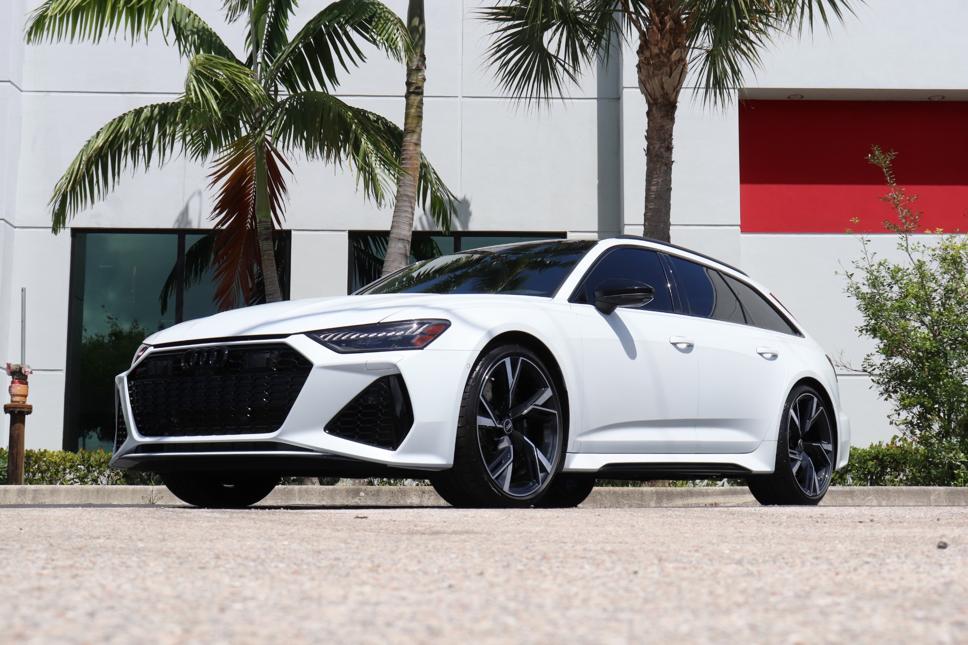 Used-2022-Audi-RS-6-Avant-40T-quattro-Avant