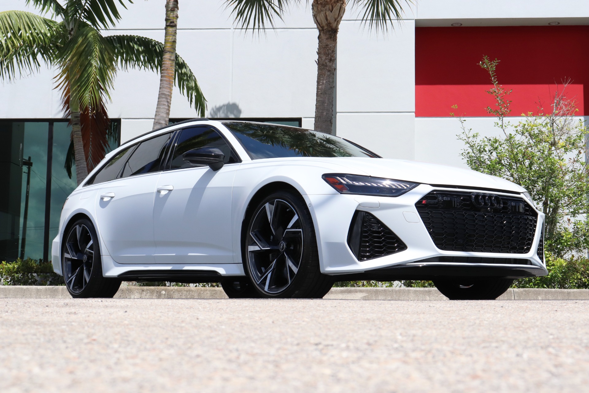 Used-2022-Audi-RS-6-Avant-40T-quattro-Avant