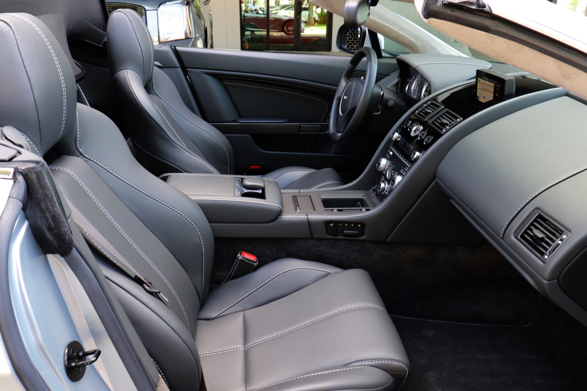 Used-2012-Aston-Martin-V8-Vantage-Roadster