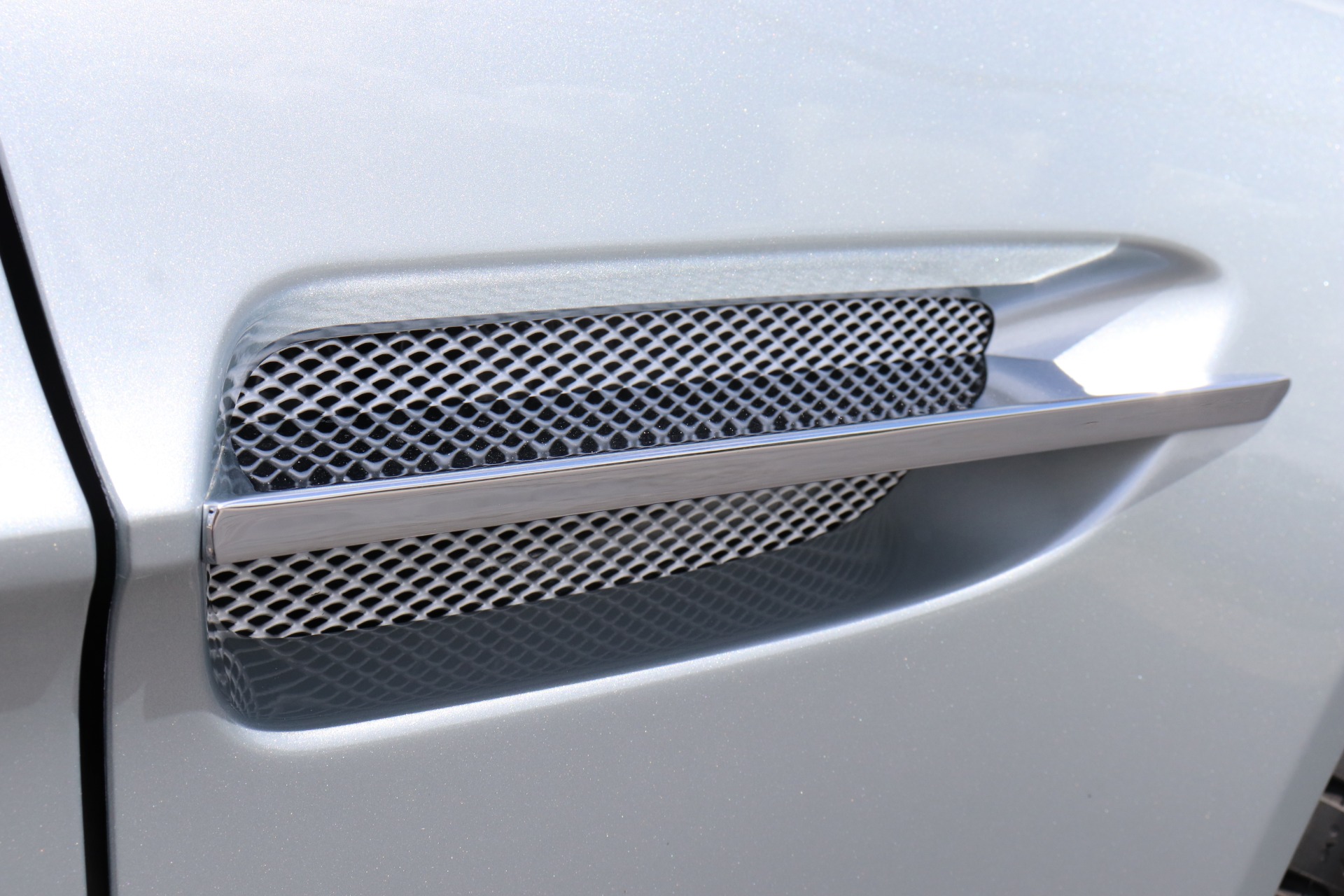 Used-2012-Aston-Martin-V8-Vantage-Roadster