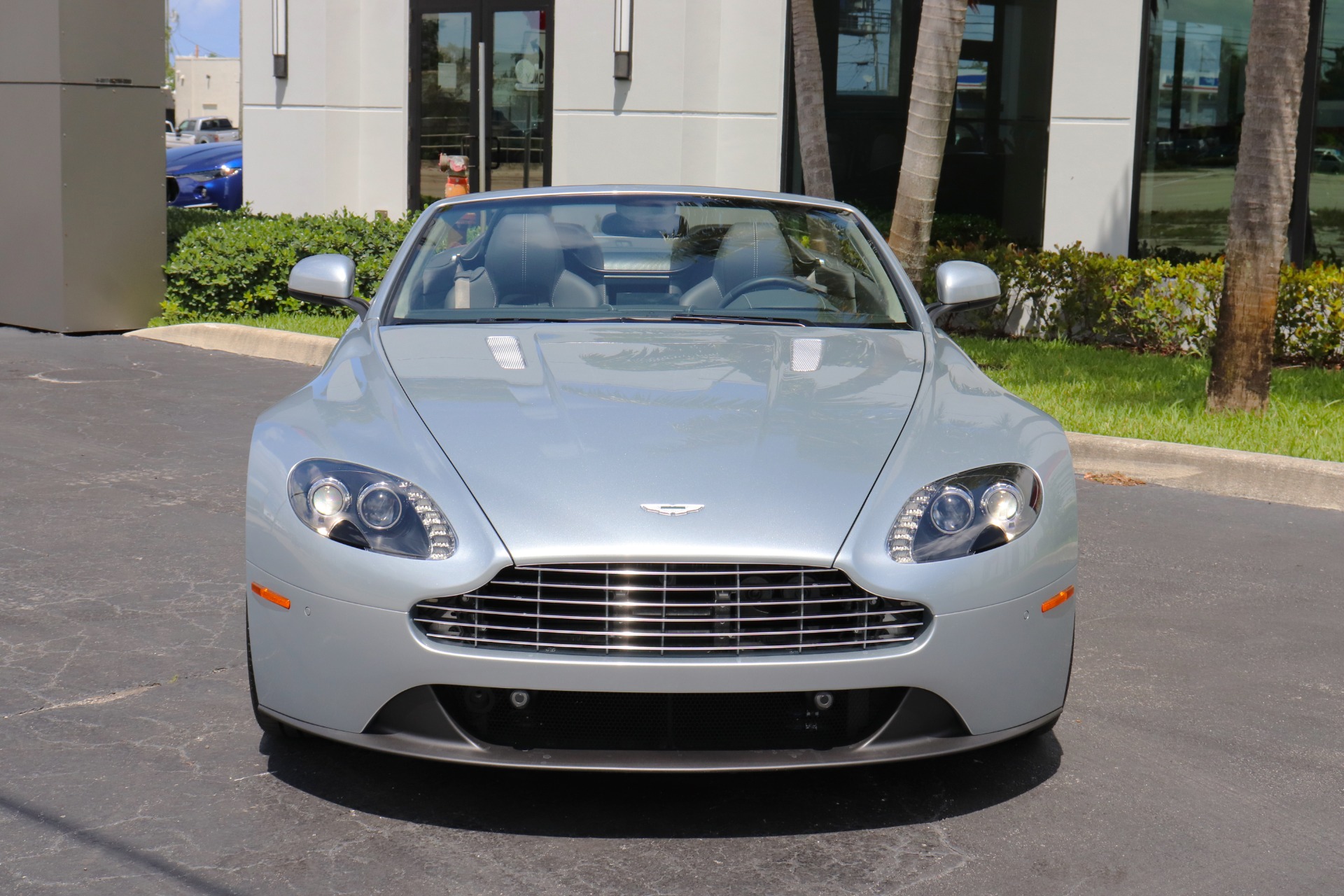 Used-2012-Aston-Martin-V8-Vantage-Roadster