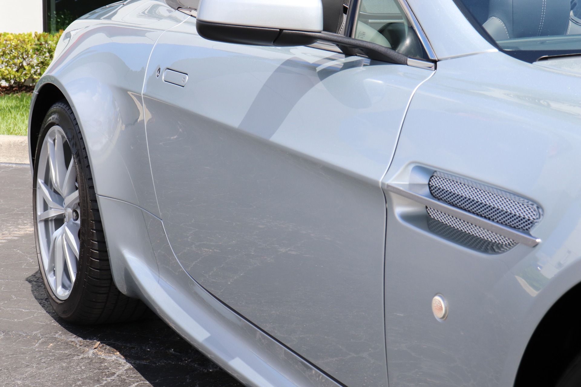 Used-2012-Aston-Martin-V8-Vantage-Roadster