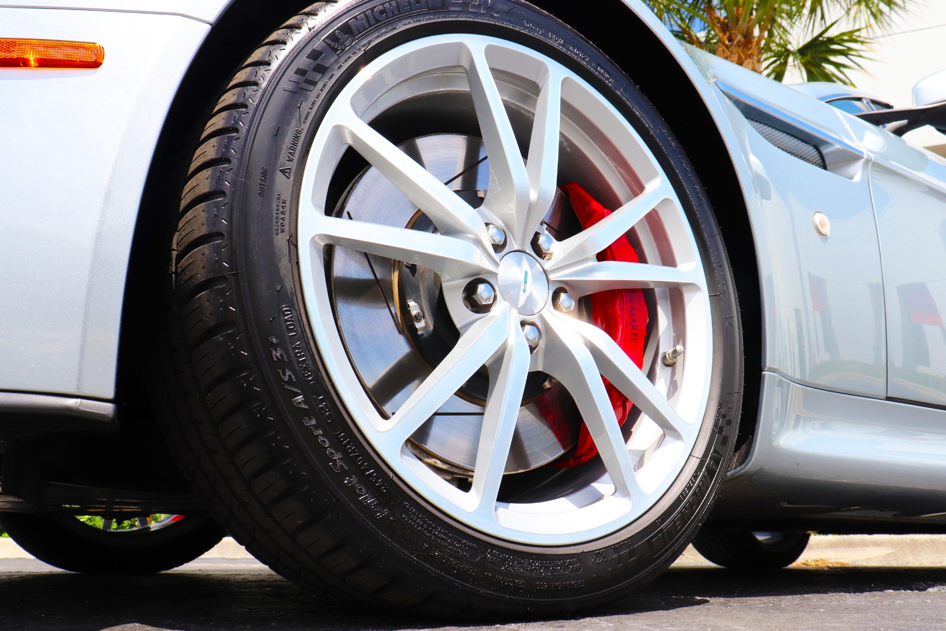 Used-2012-Aston-Martin-V8-Vantage-Roadster