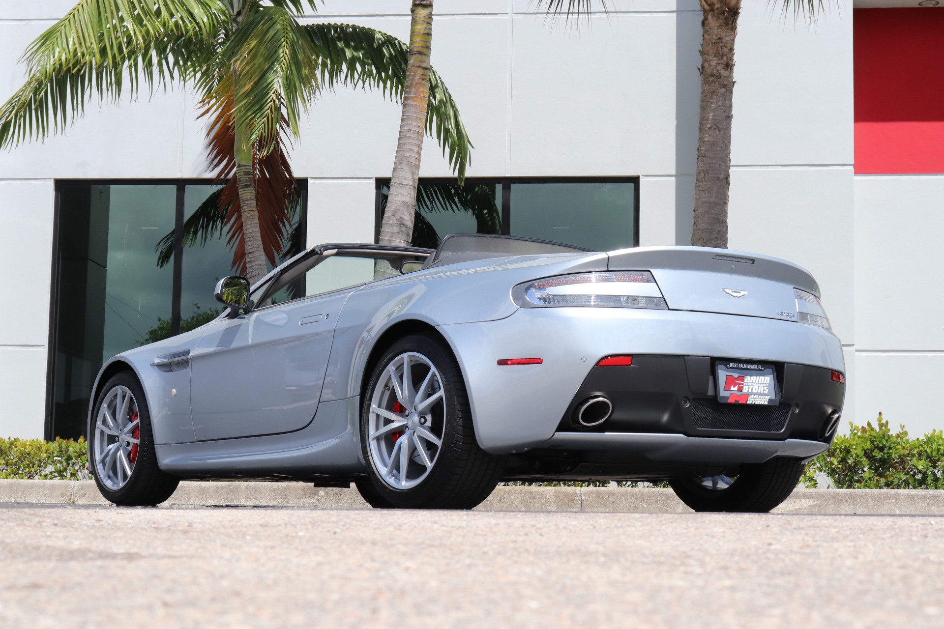 Used-2012-Aston-Martin-V8-Vantage-Roadster