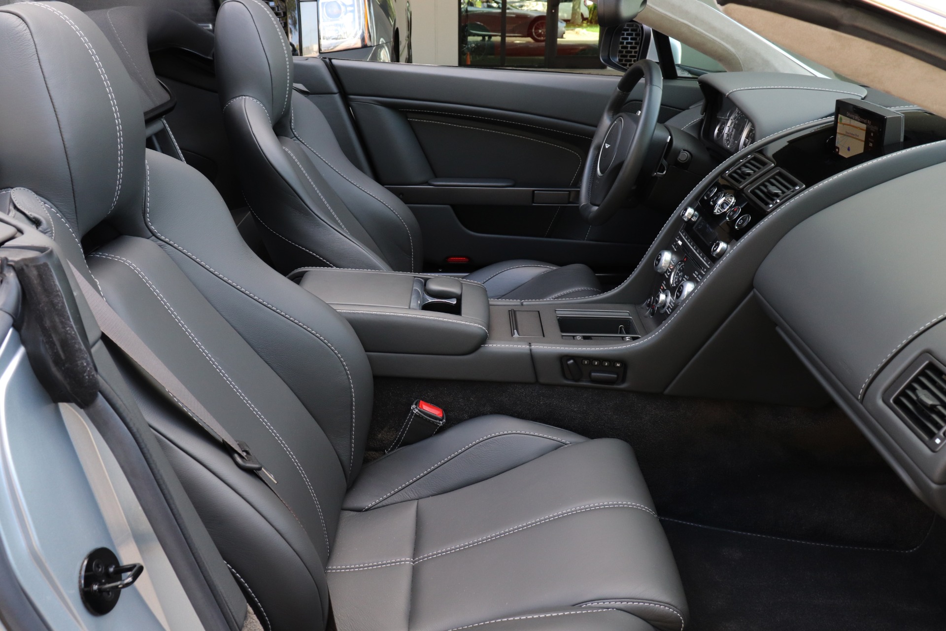 Used-2012-Aston-Martin-V8-Vantage-Roadster