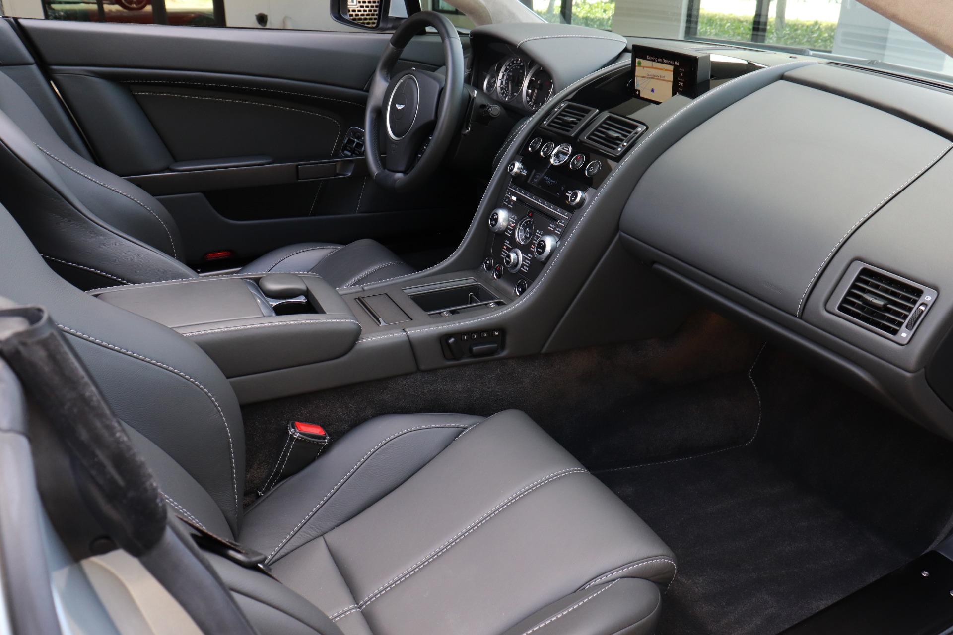 Used-2012-Aston-Martin-V8-Vantage-Roadster