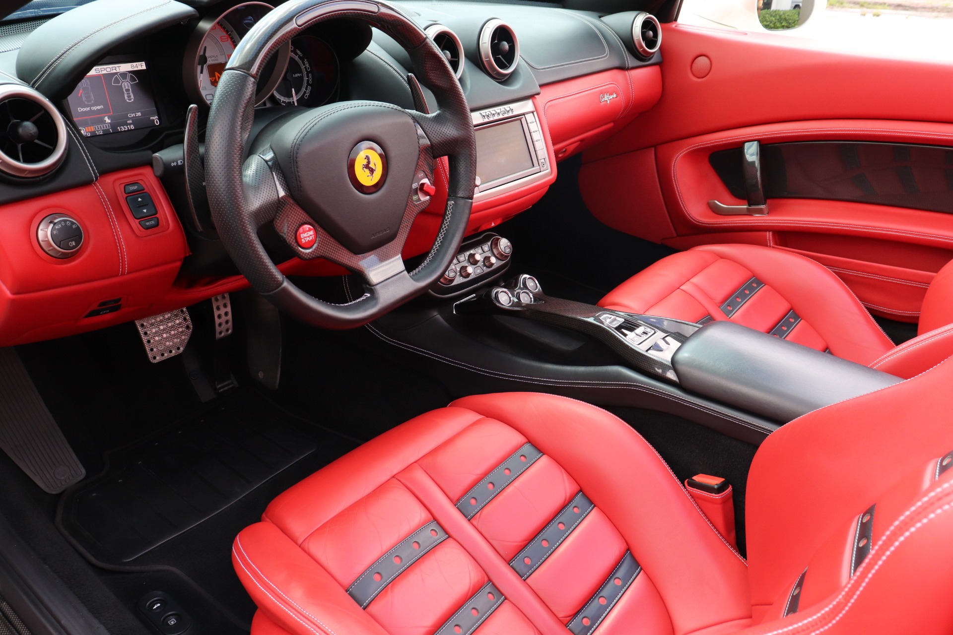 Used-2014-Ferrari-California