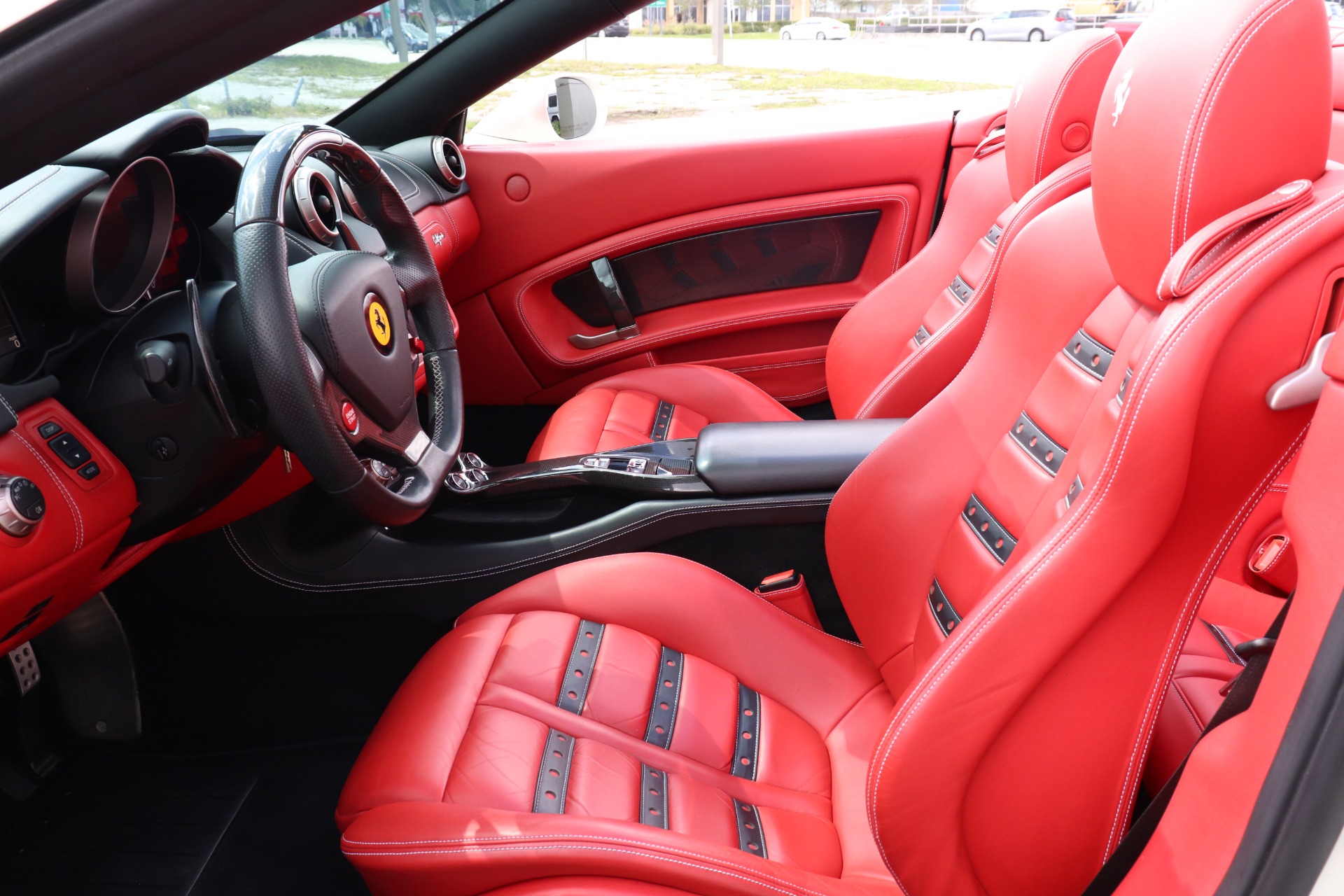 Used-2014-Ferrari-California