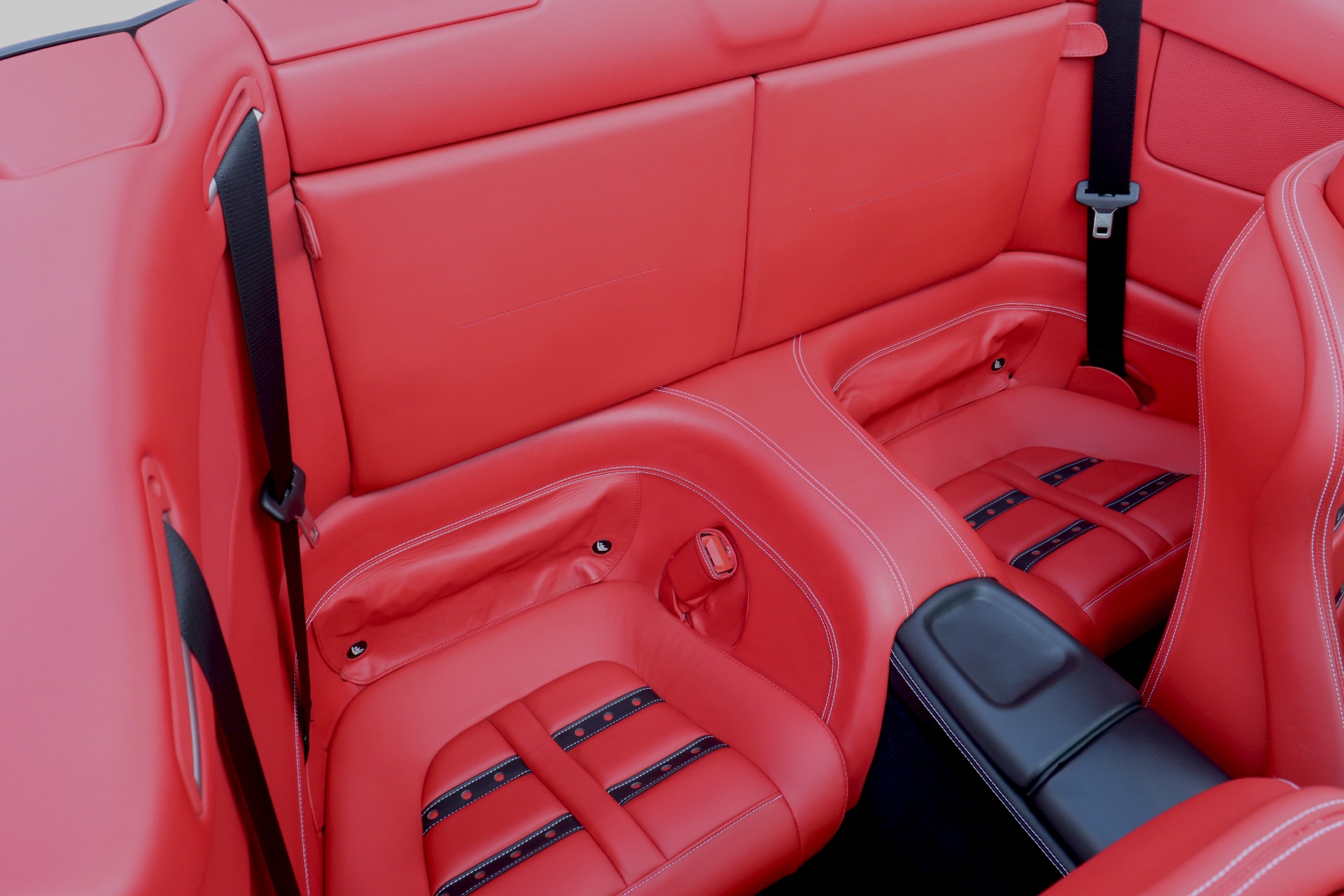 Used-2014-Ferrari-California