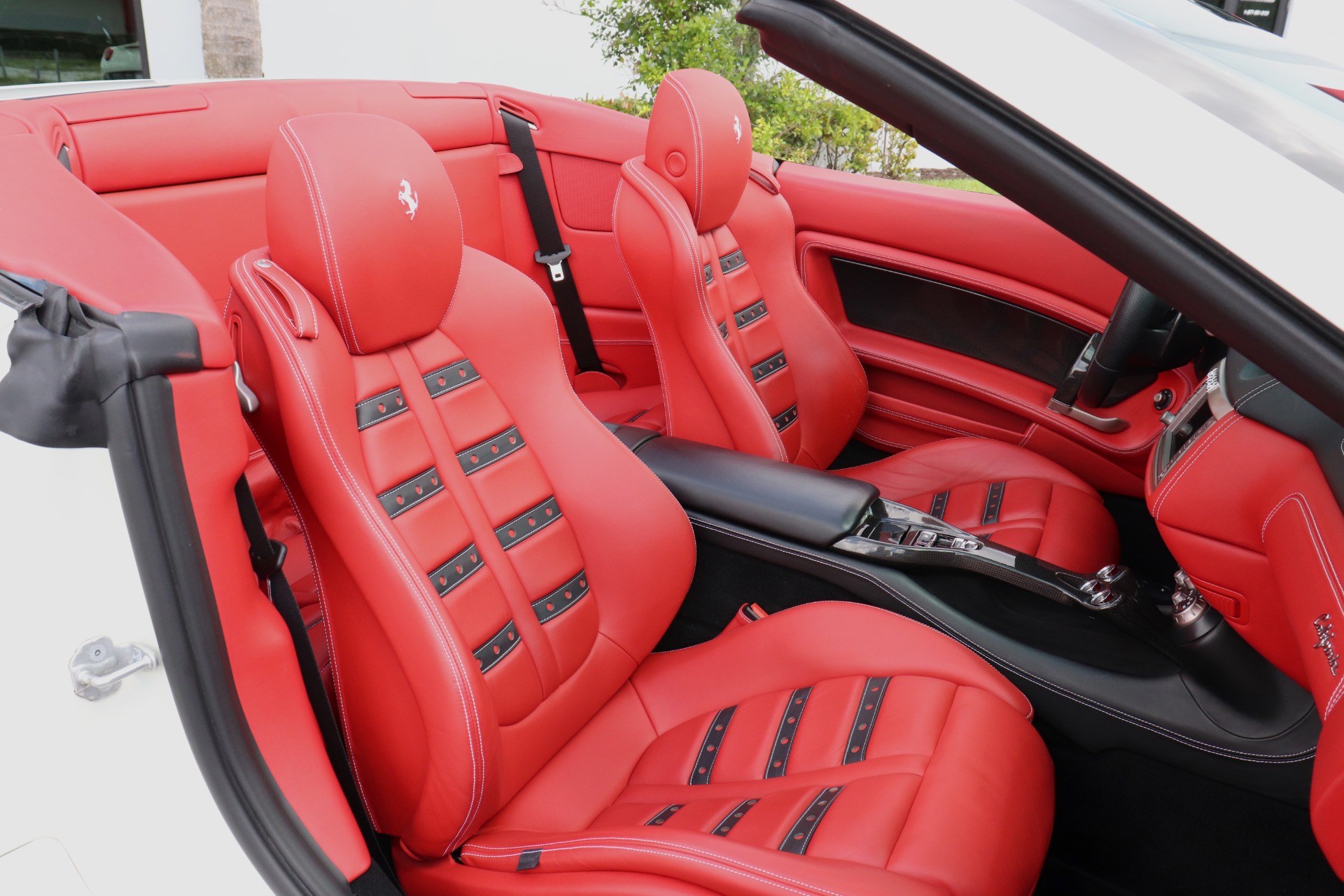 Used-2014-Ferrari-California