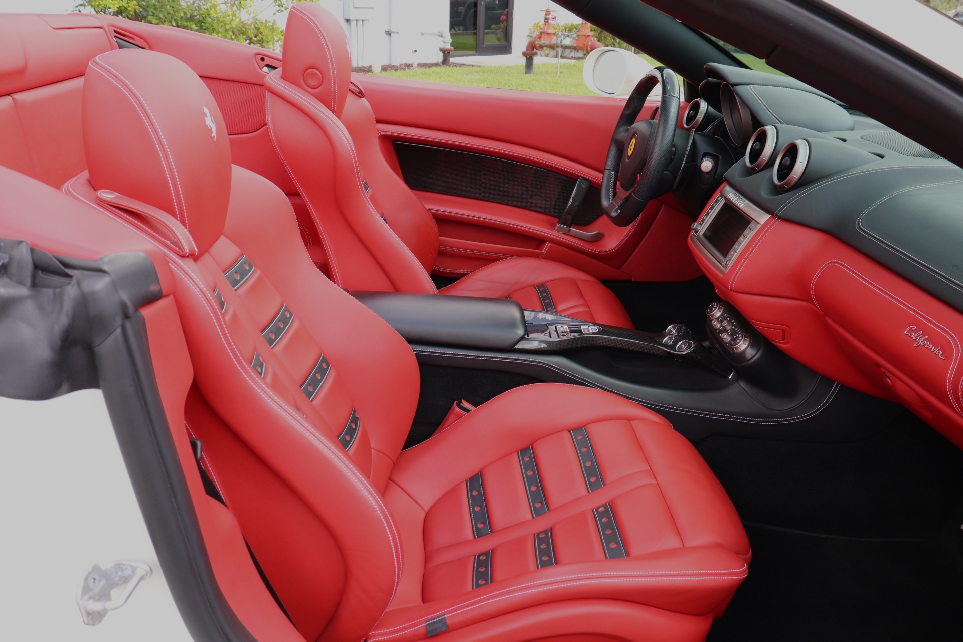 Used-2014-Ferrari-California
