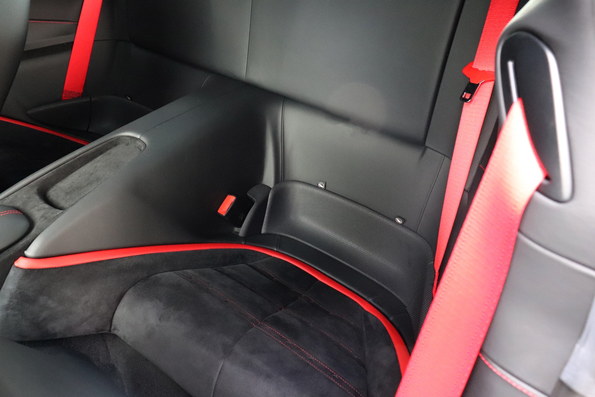 Used-2022-Ferrari-Roma