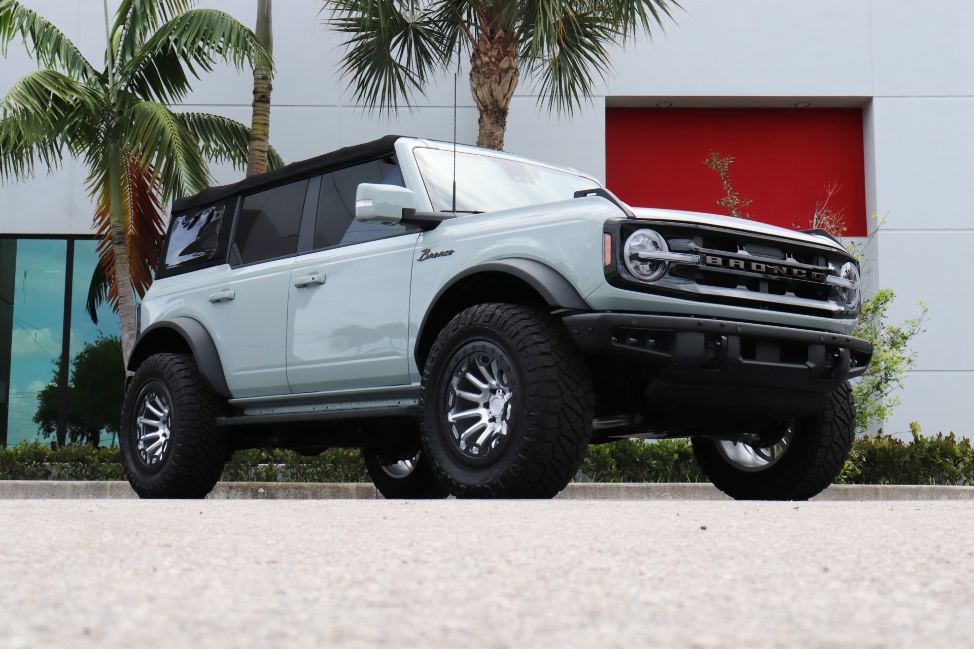 Used-2021-Ford-Bronco-Base-Advanced