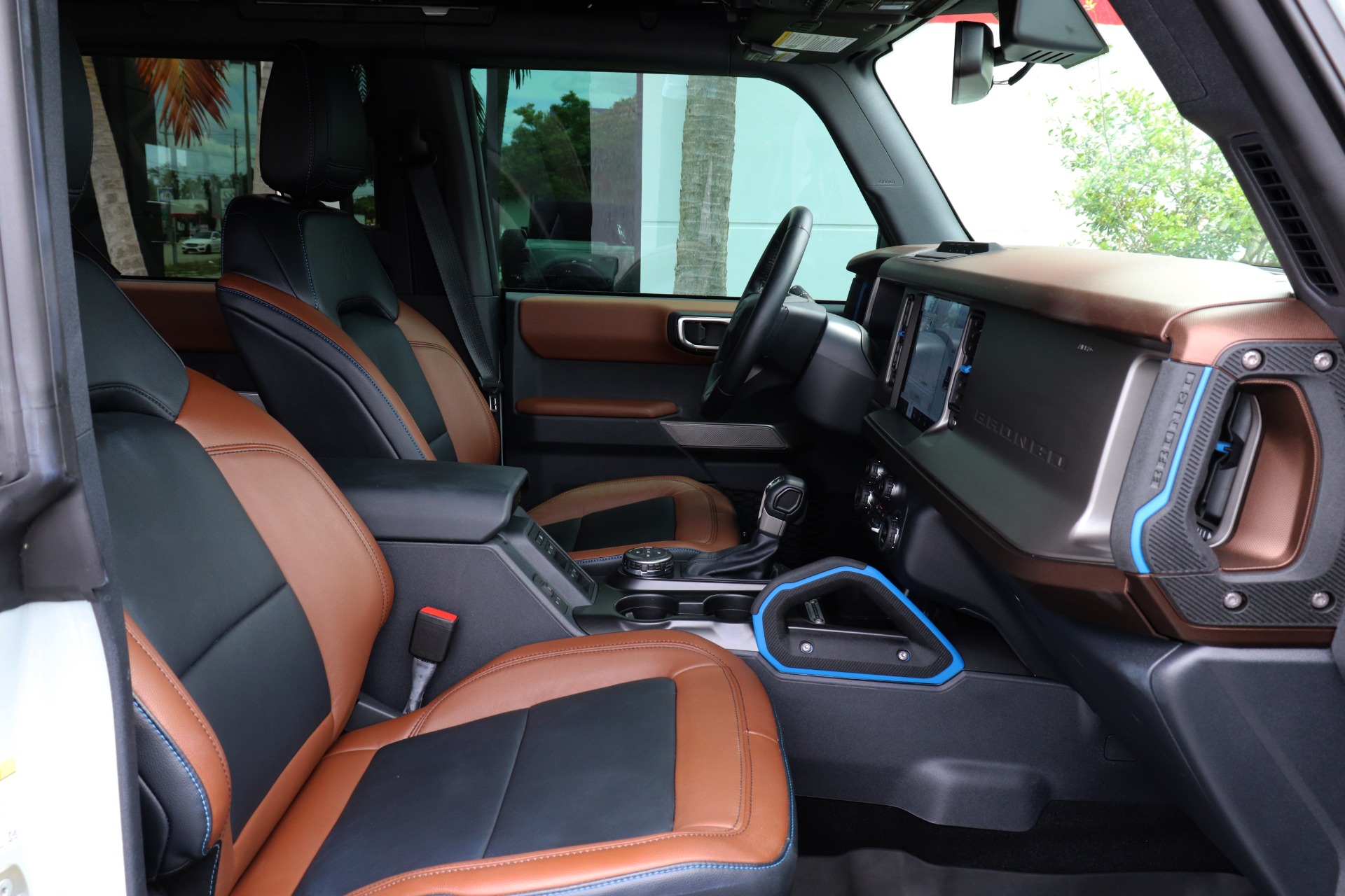 Used-2021-Ford-Bronco-Base-Advanced