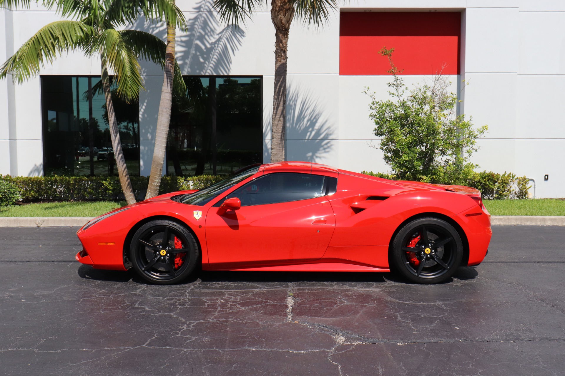 Used-2016-Ferrari-488-Spider