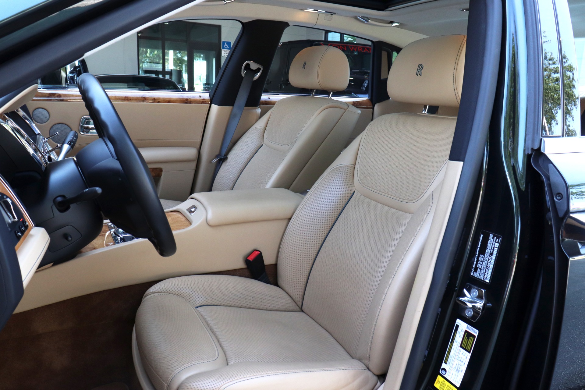 Used-2018-Rolls-Royce-Ghost