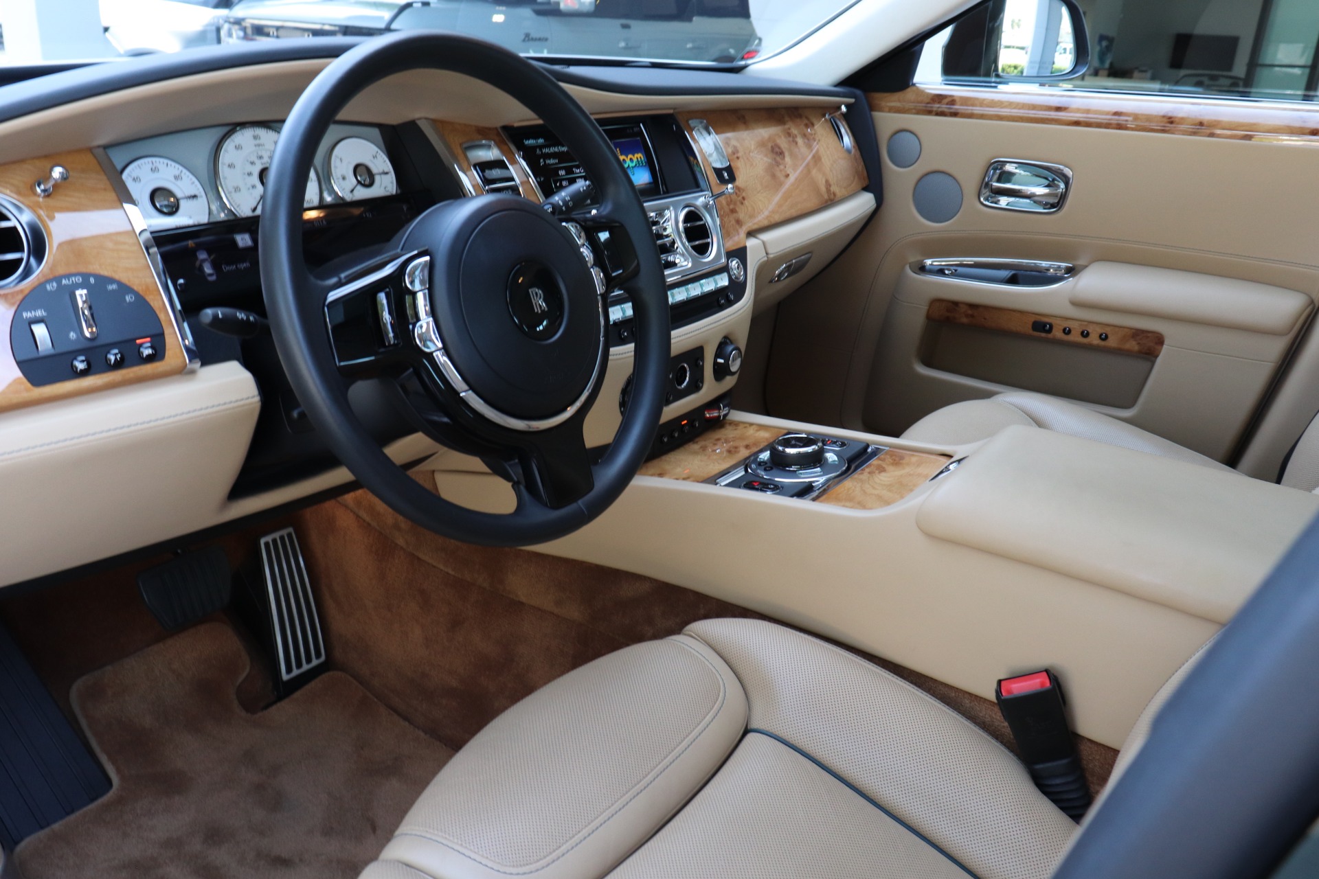 Used-2018-Rolls-Royce-Ghost