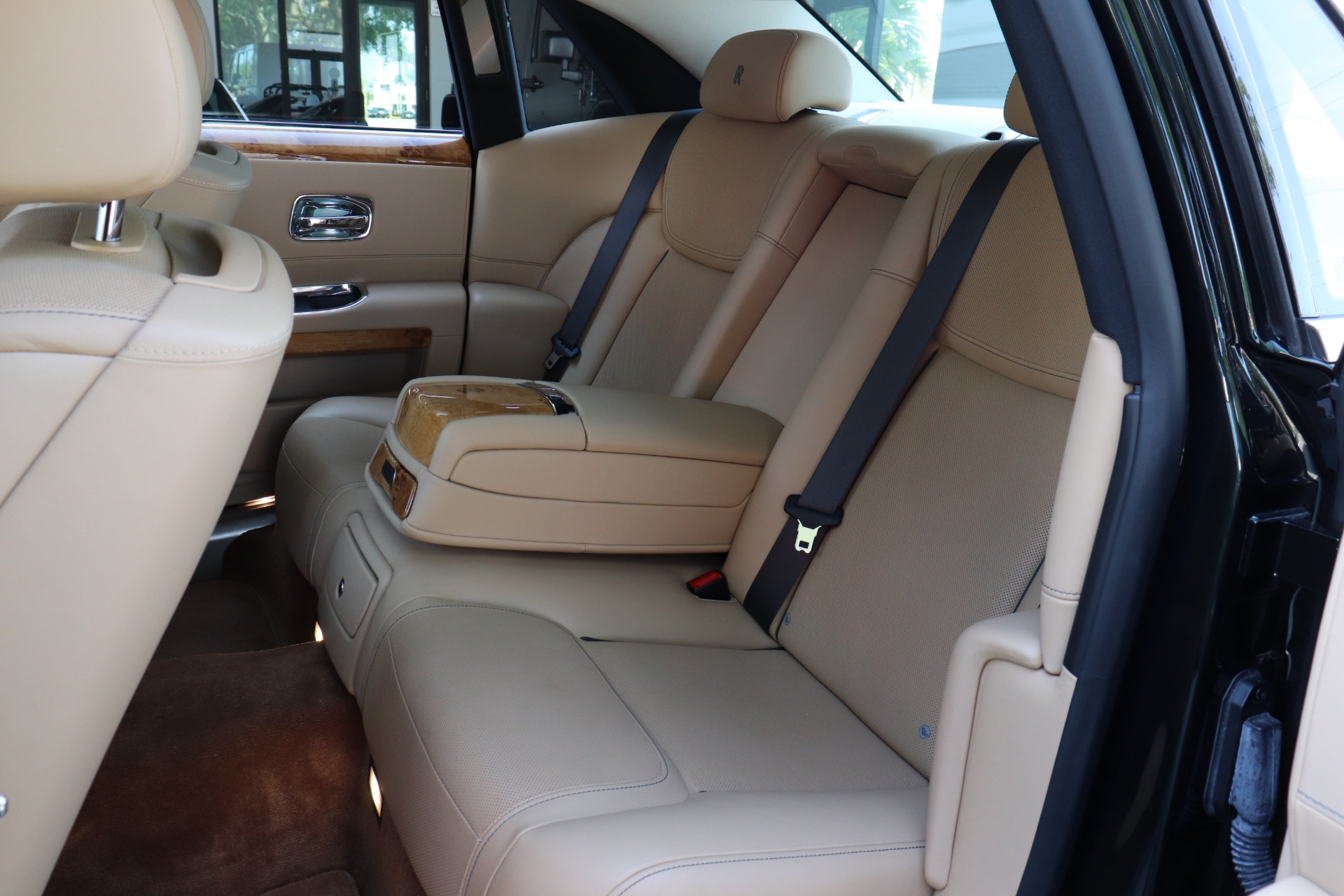 Used-2018-Rolls-Royce-Ghost