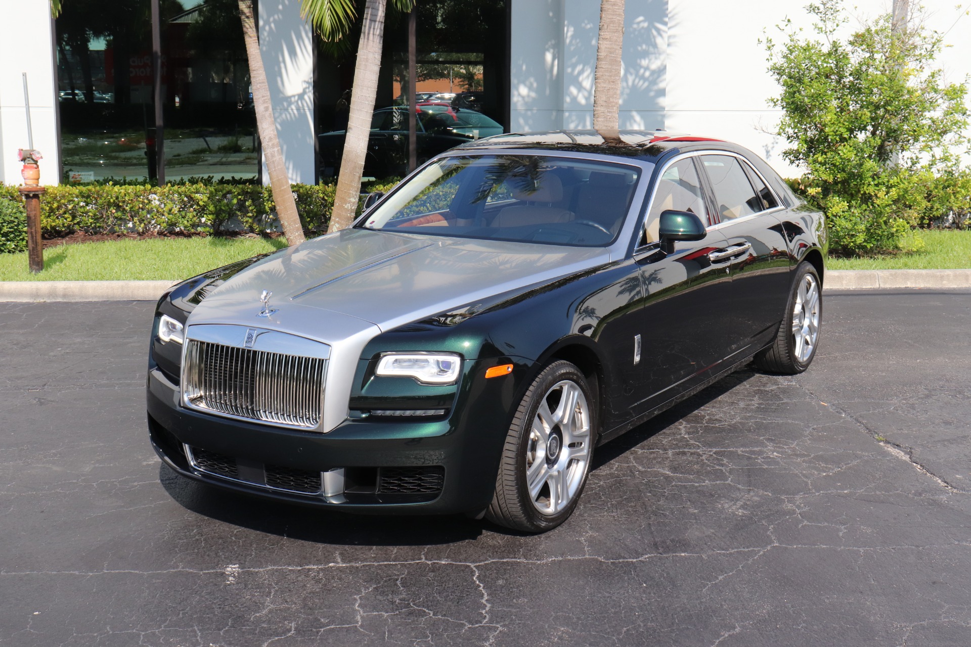 Used-2018-Rolls-Royce-Ghost