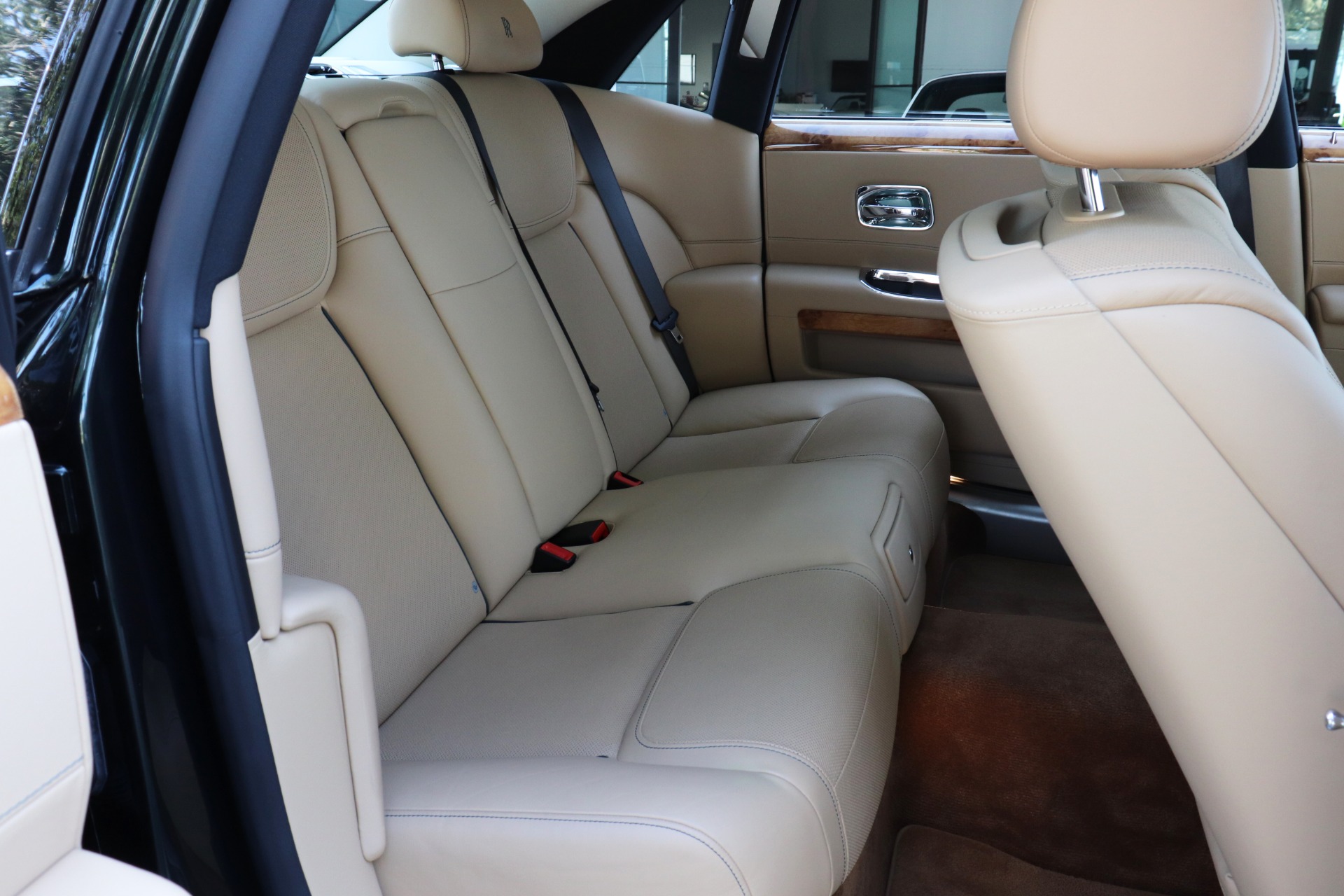 Used-2018-Rolls-Royce-Ghost