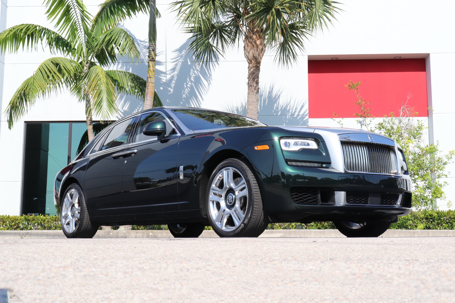 Used-2018-Rolls-Royce-Ghost