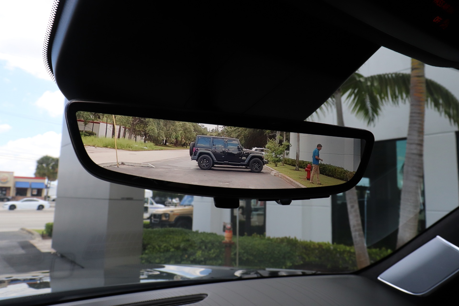 Used-2022-Cadillac-Escalade-Sport-Platinum