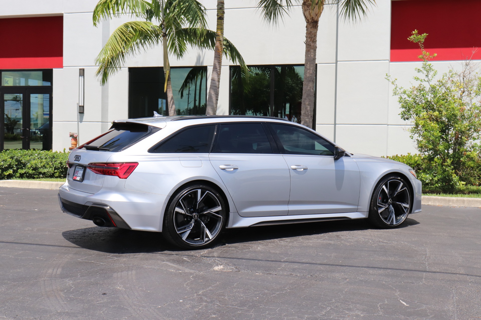 Used-2021-Audi-RS-6-Avant-40T-quattro-Avant