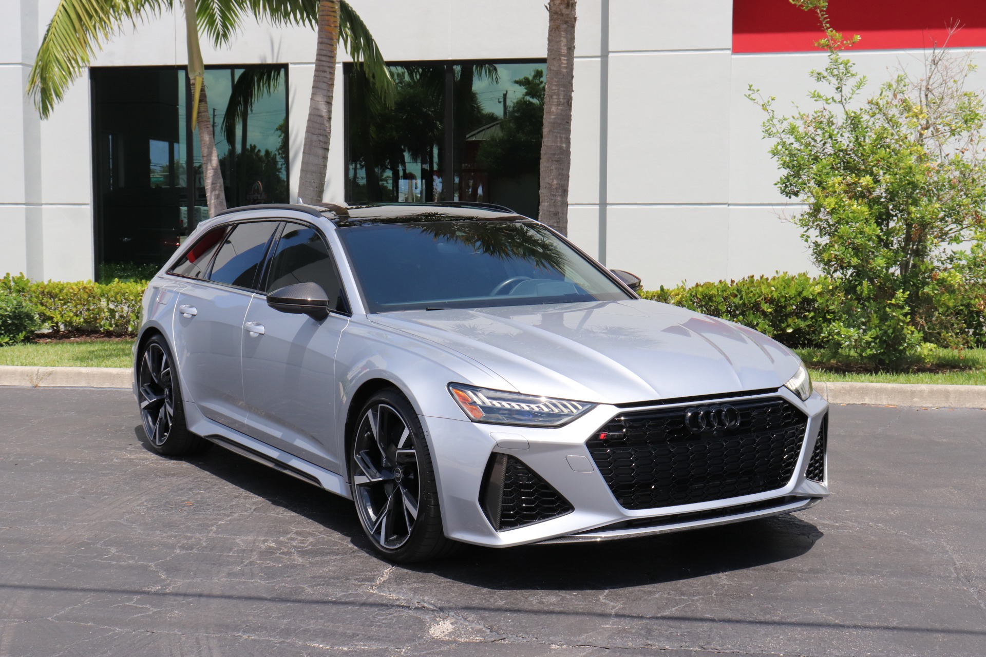 Used-2021-Audi-RS-6-Avant-40T-quattro-Avant