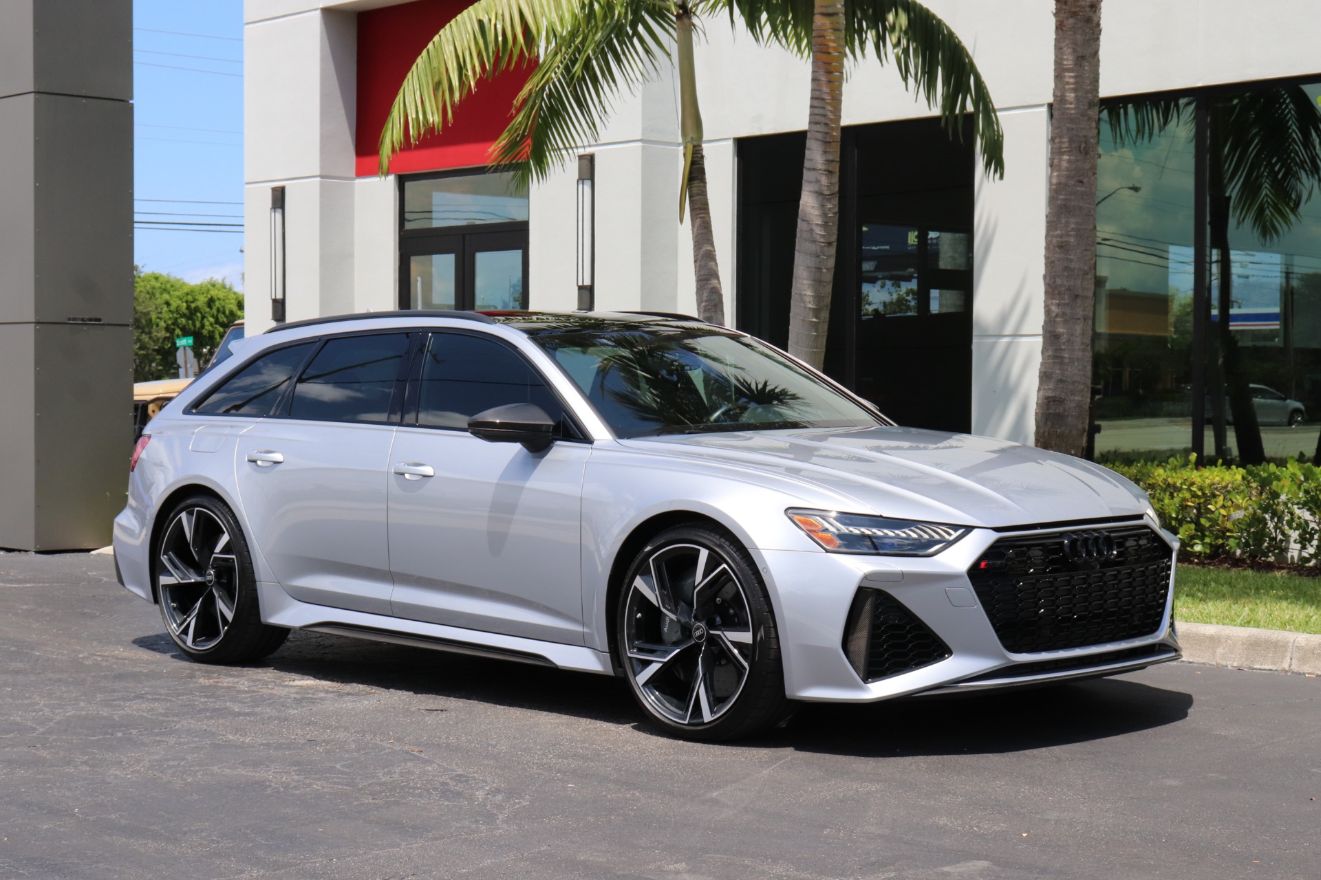 Used-2021-Audi-RS-6-Avant-40T-quattro-Avant