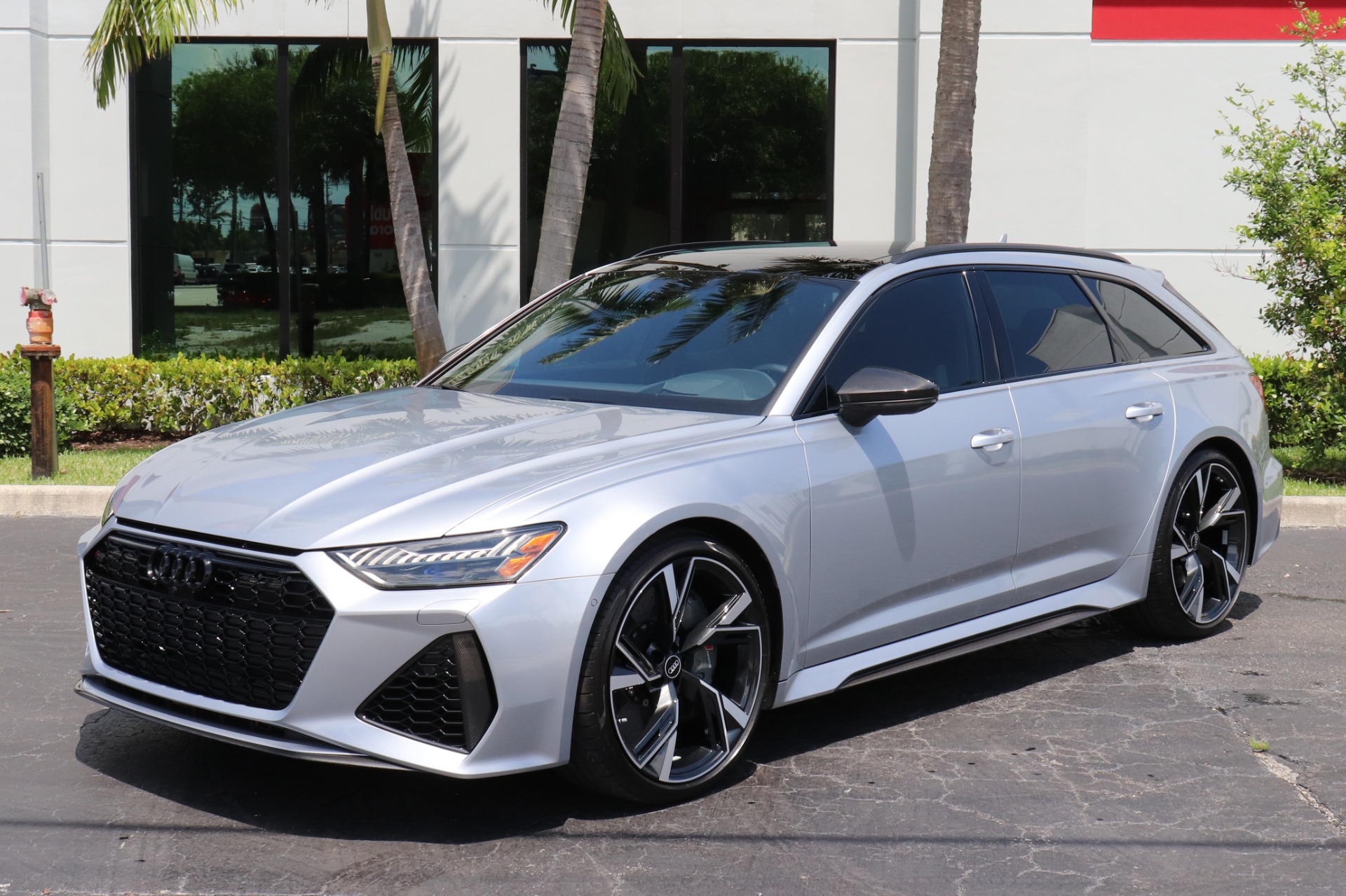 Used-2021-Audi-RS-6-Avant-40T-quattro-Avant