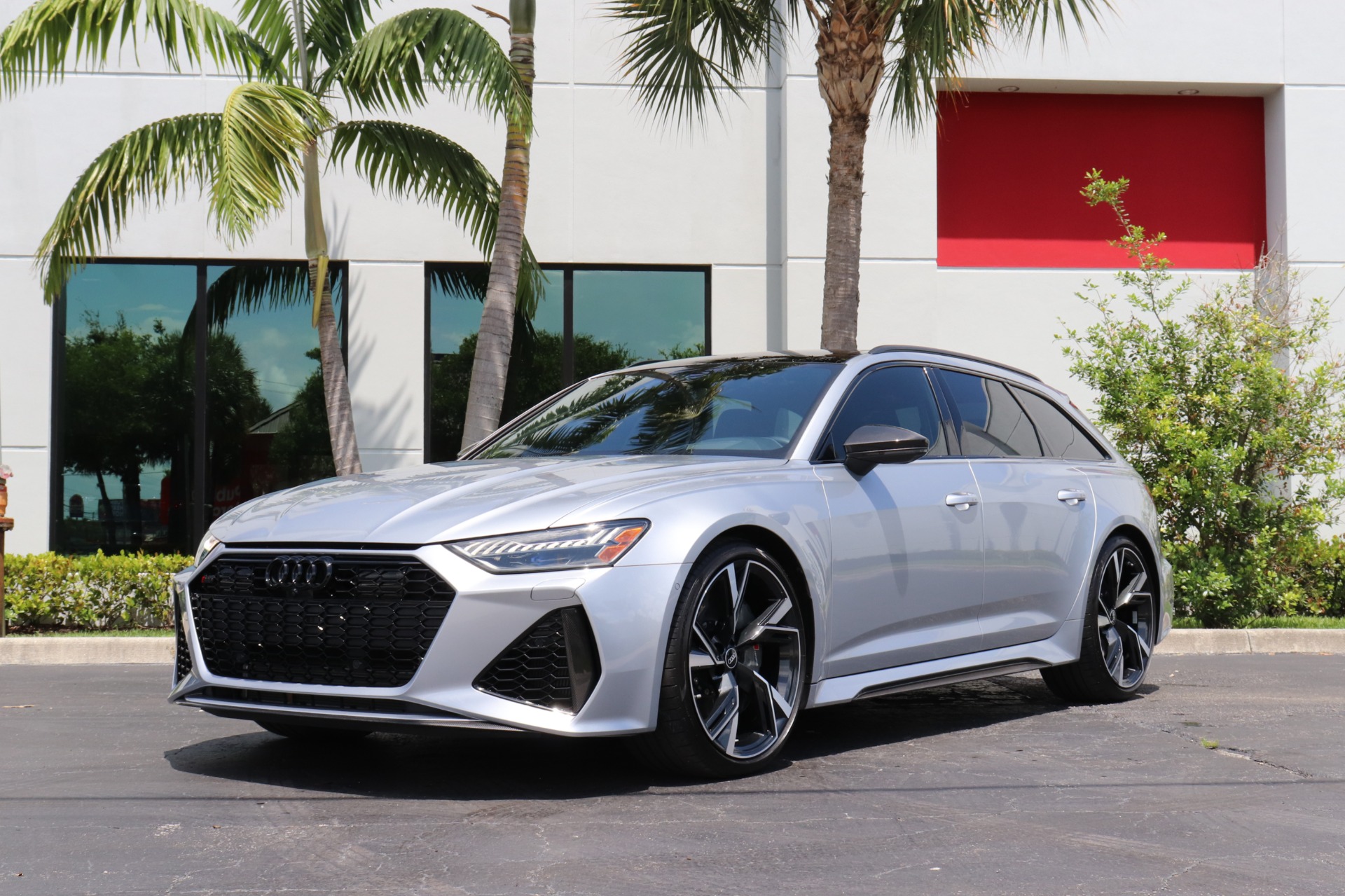 Used-2021-Audi-RS-6-Avant-40T-quattro-Avant