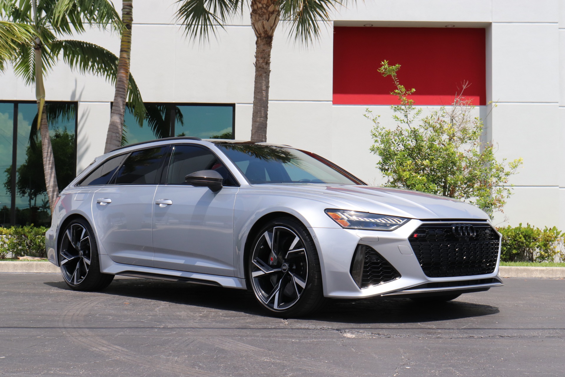 Used-2021-Audi-RS-6-Avant-40T-quattro-Avant