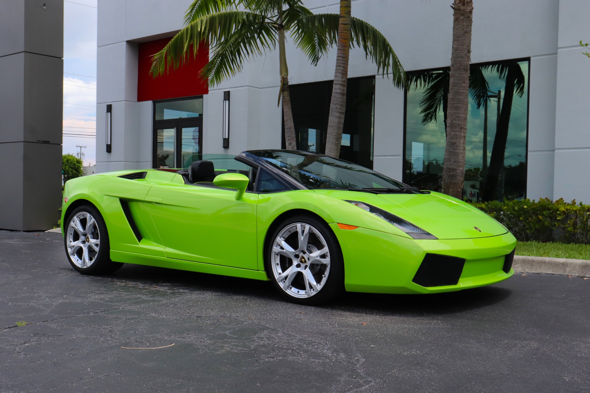 Used-2006-Lamborghini-Gallardo-Spyder