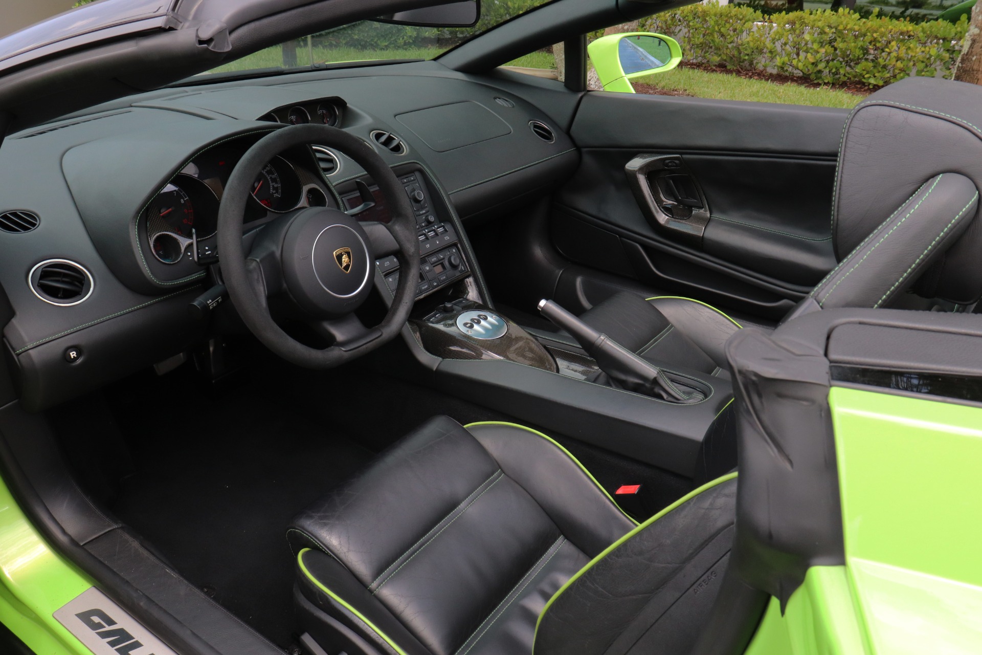 Used-2006-Lamborghini-Gallardo-Spyder