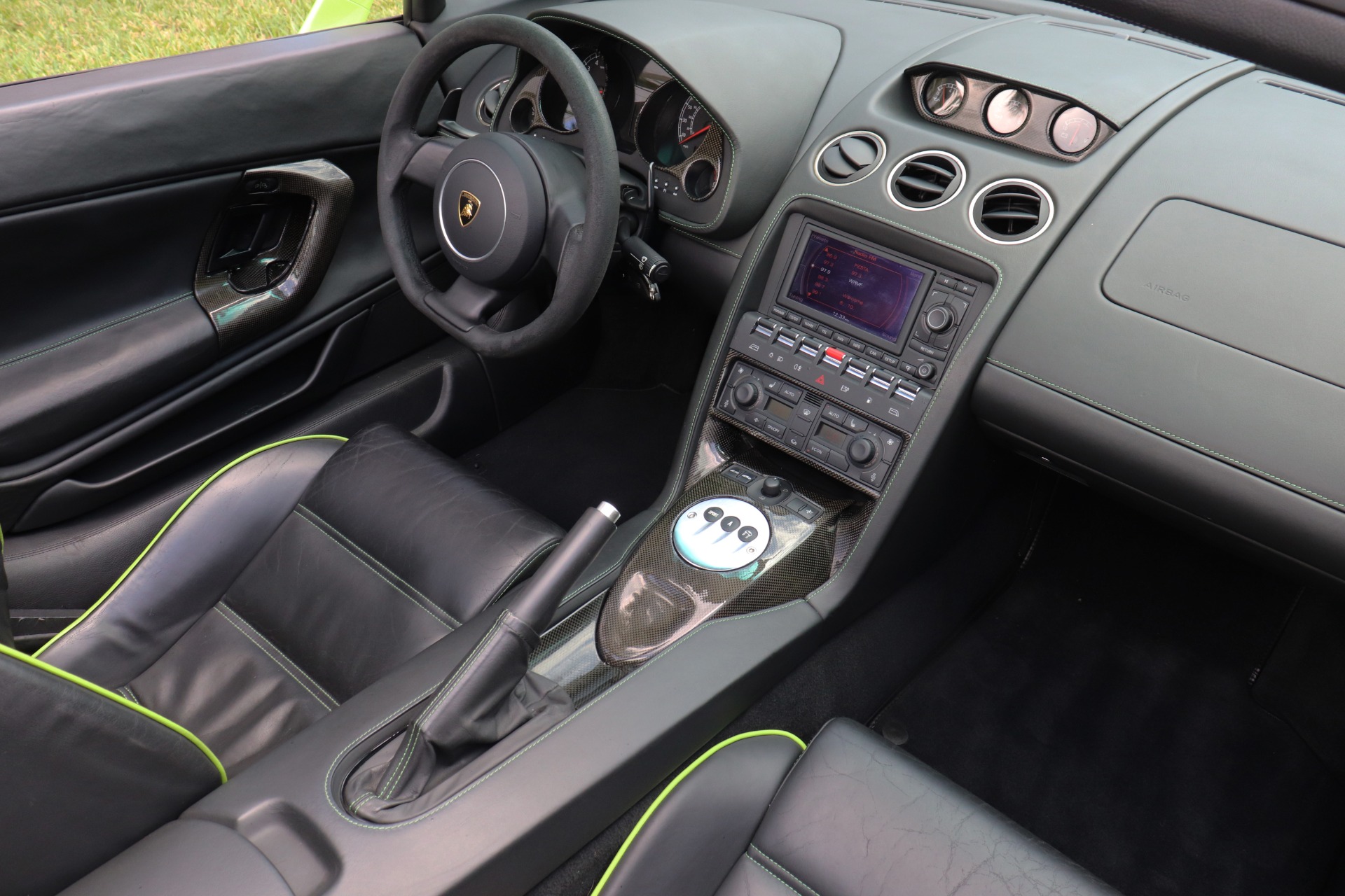 Used-2006-Lamborghini-Gallardo-Spyder